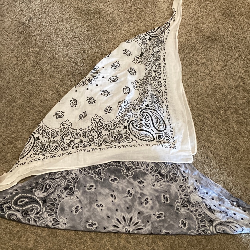Two bandanas! one is white and one is tie dye gray!